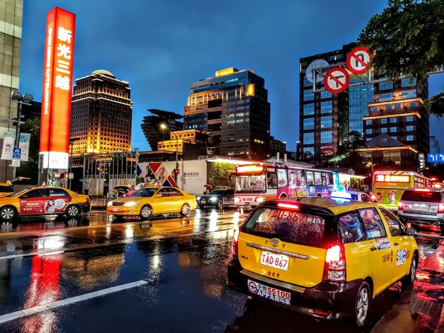 台中敬老愛心卡10月起搭計程車最高補助100點，各地便民措施整理（2026-08-09）