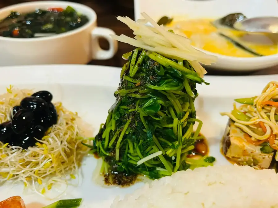 清炒水蓮料理示意圖