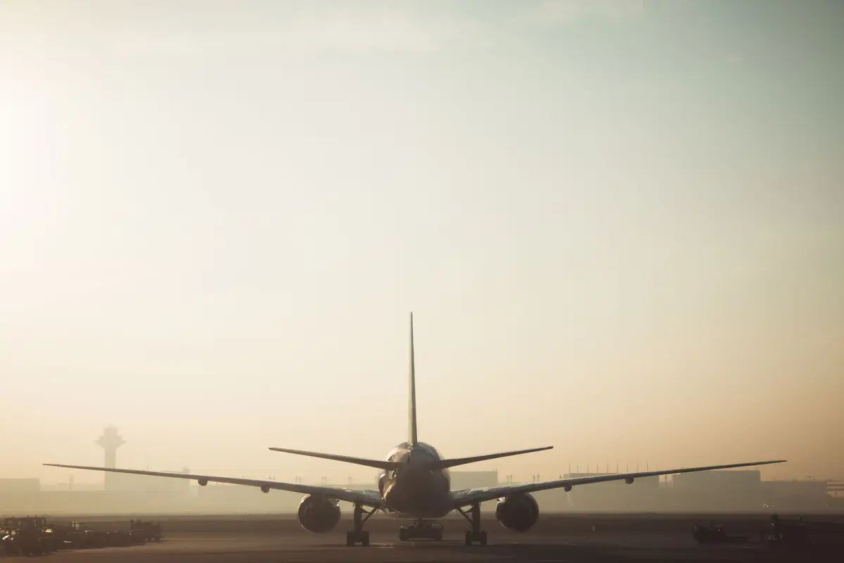 機場停機坪上的客機示意圖