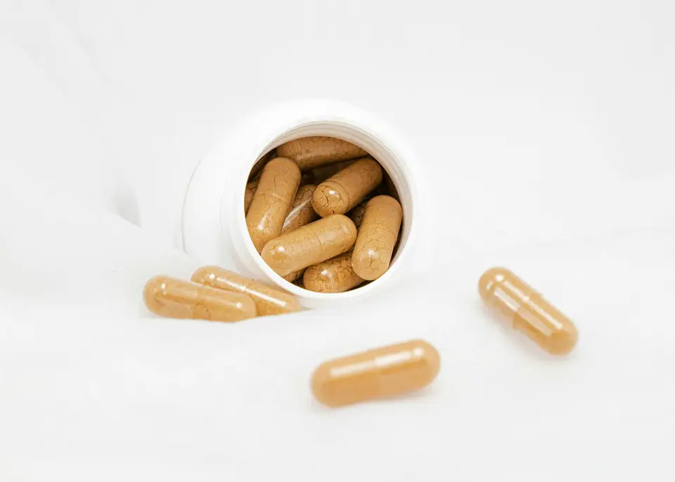 輔酵素Q10保健食品膠囊瓶罐特寫