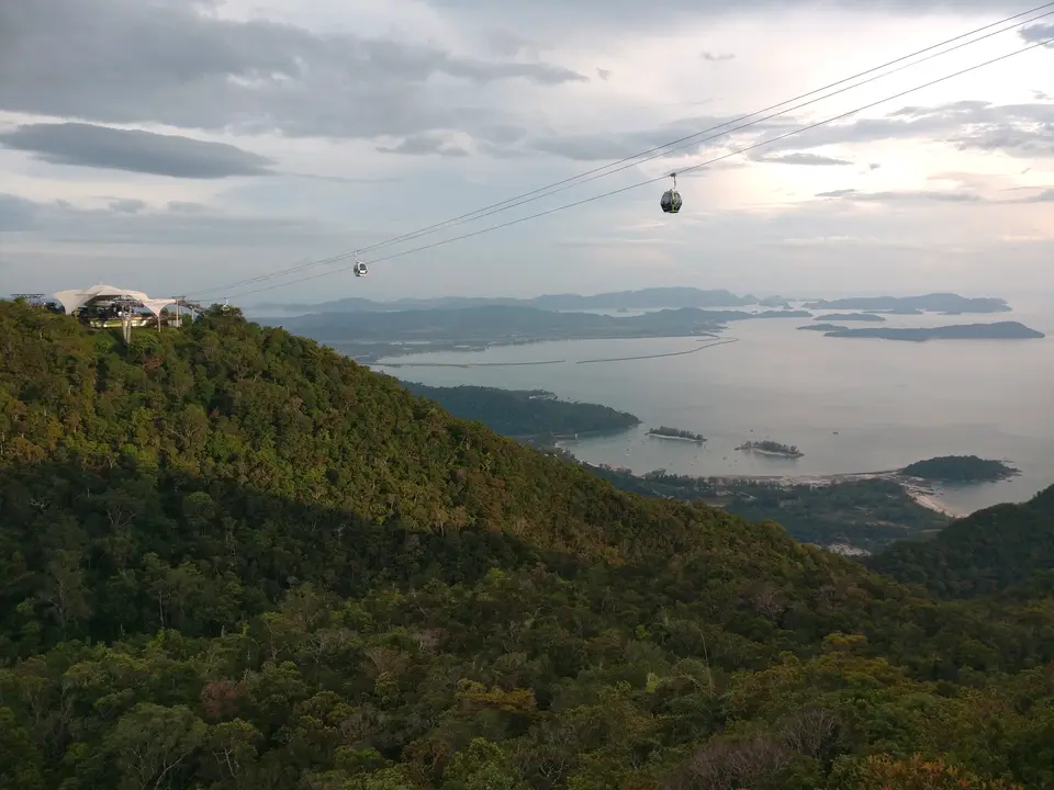 蘭卡威纜車與海島景觀
