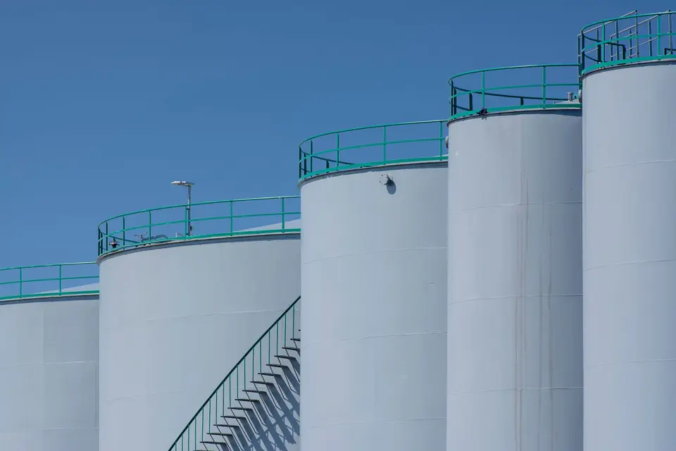 委內瑞拉石油煉製與儲存設施,呈現能源產業基礎建設