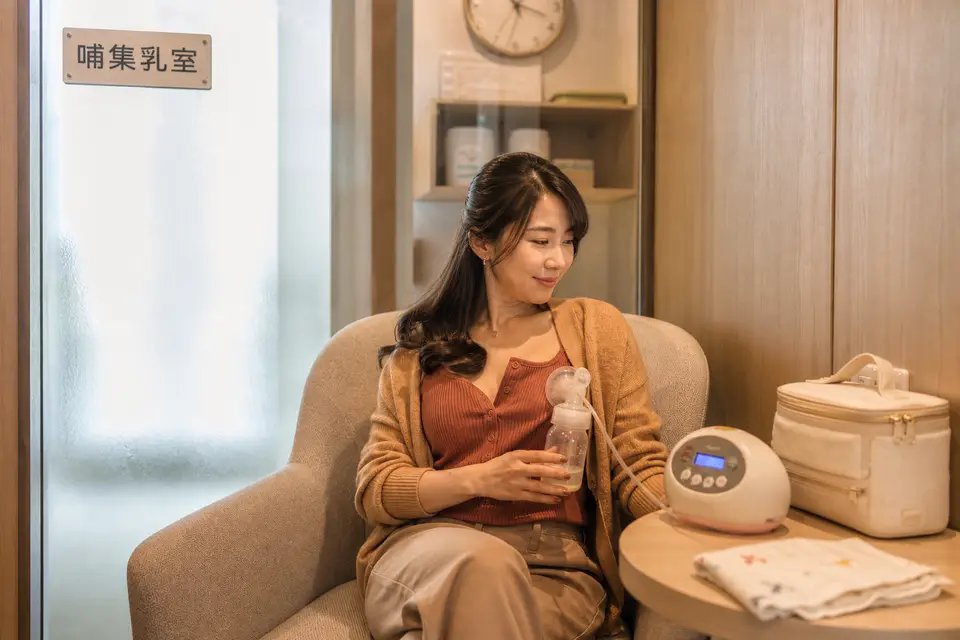 職場哺集乳室與育嬰空間示意，象徵台灣友善生養職場政策的推進（示意圖）